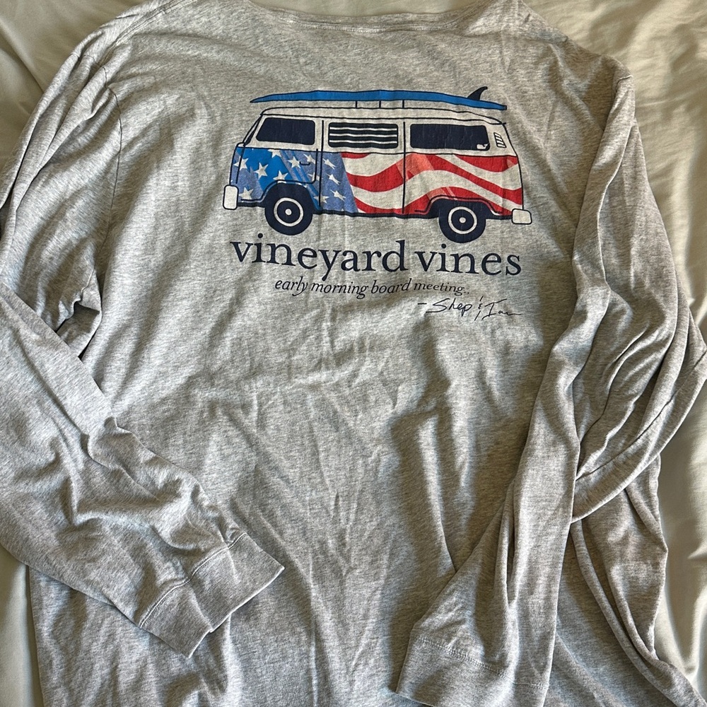 Vineyard Vines Gray Long Sleeve with Patriotic Van